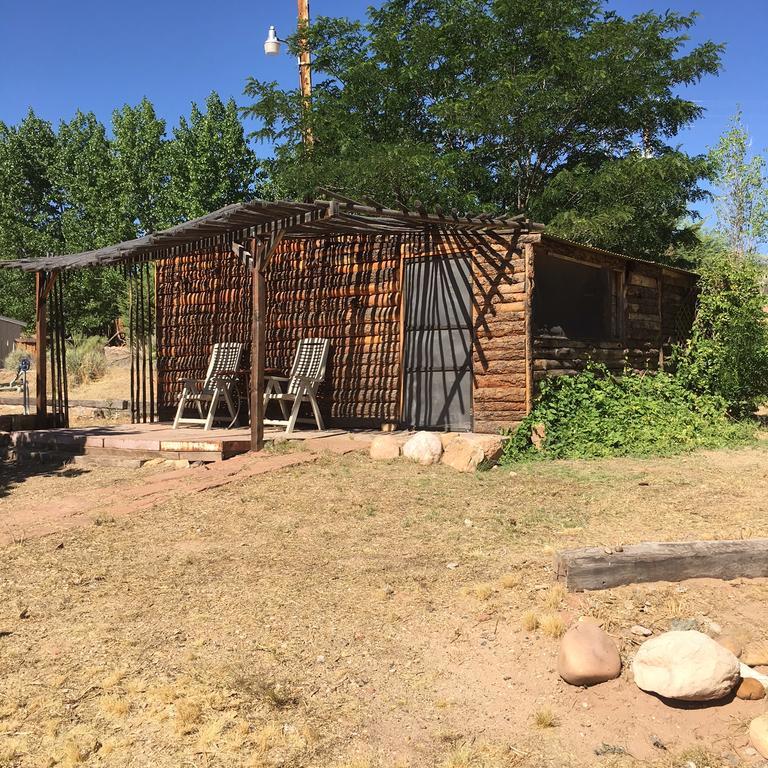 ホテルParia River Ranch ビッグ・ウォーター エクステリア 写真