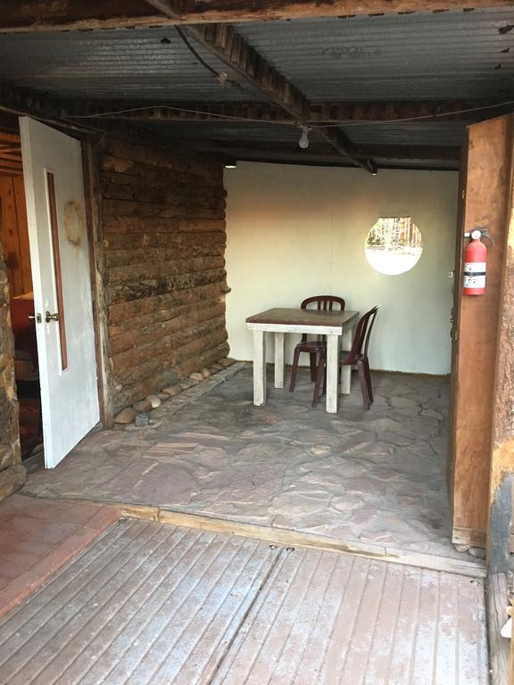 ホテルParia River Ranch ビッグ・ウォーター エクステリア 写真
