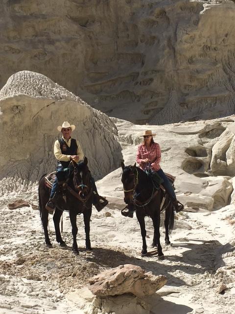 ホテルParia River Ranch ビッグ・ウォーター エクステリア 写真